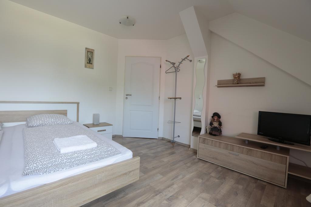 Penzion Na Cymbálku Horni Tranovice Habitación foto