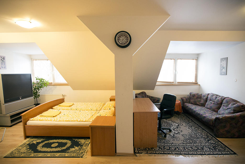 Penzion Na Cymbálku Horni Tranovice Habitación foto